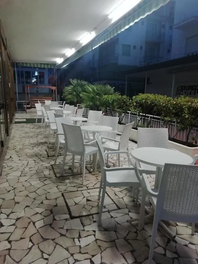 Hotel Mediterraneo リミニ 3*,  イタリア