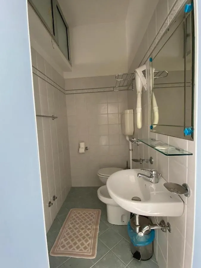 Hotel Mediterraneo リミニ